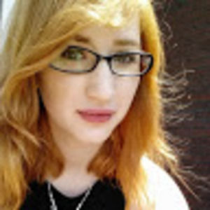 Meet your Posher, Carmela